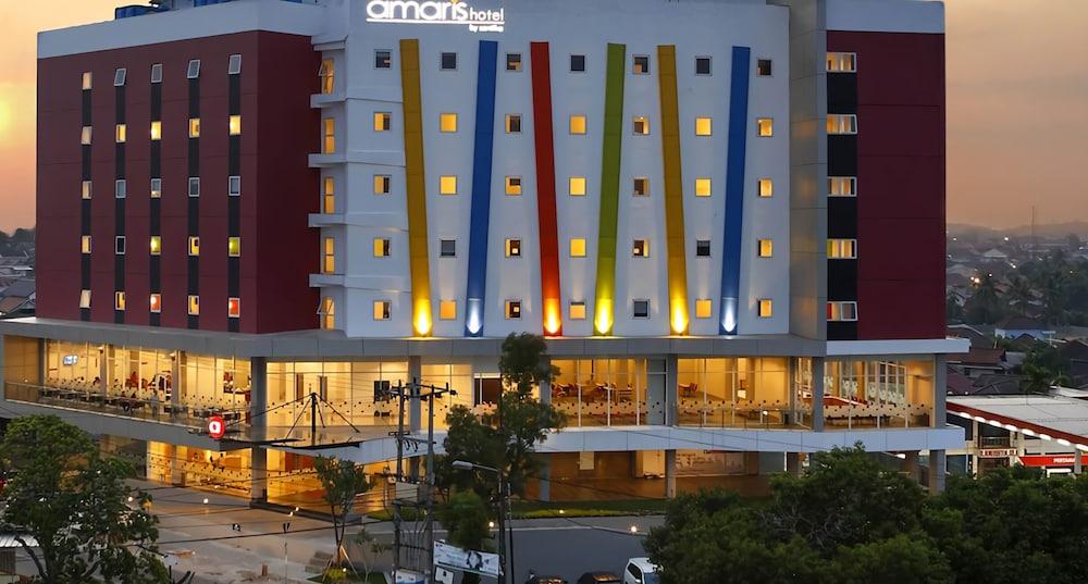 Amaris Hotel Палембанг Екстериор снимка