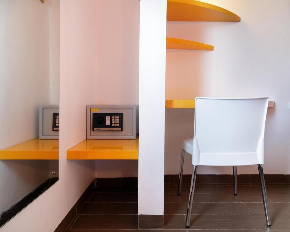 Amaris Hotel Палембанг Екстериор снимка