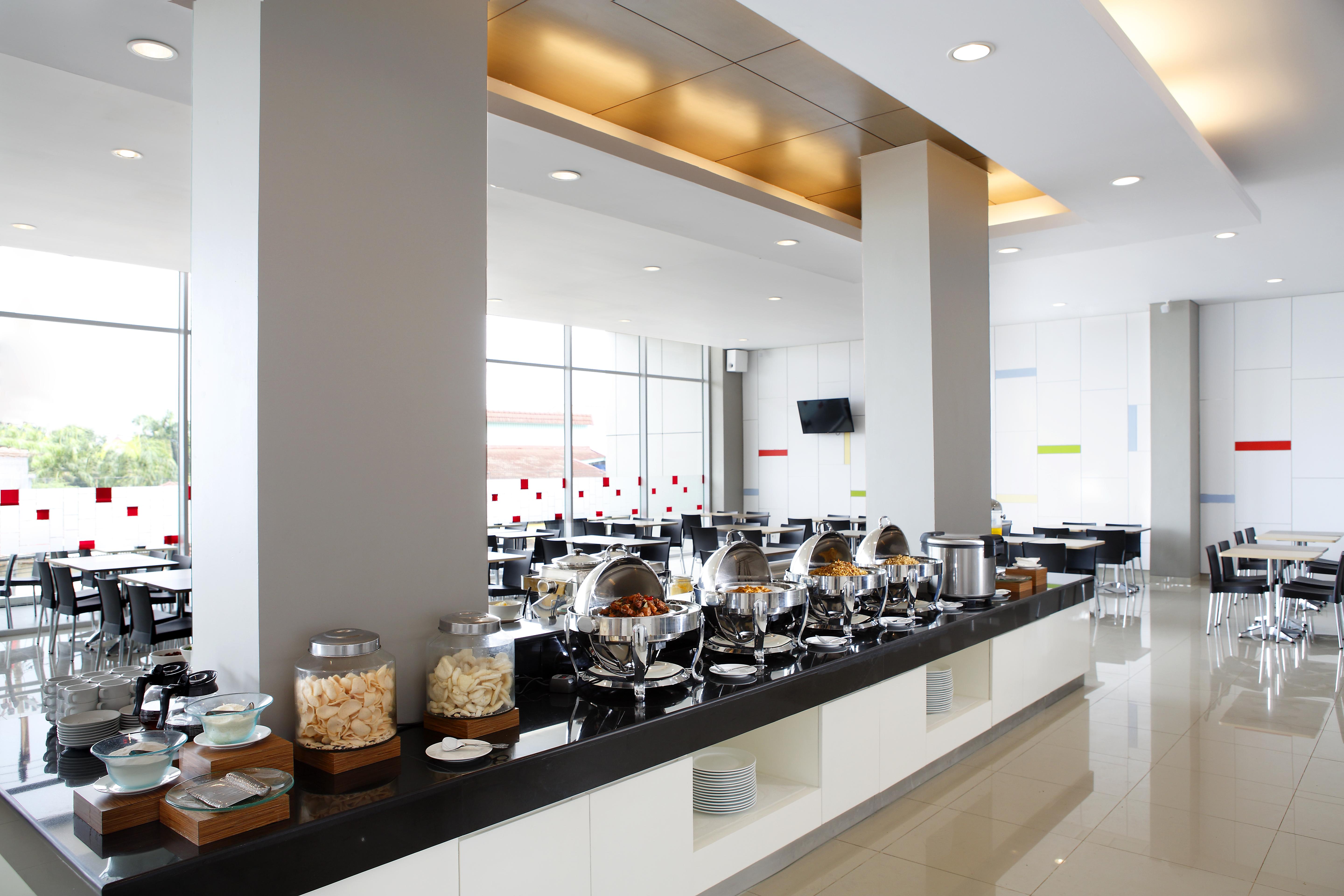 Amaris Hotel Палембанг Екстериор снимка
